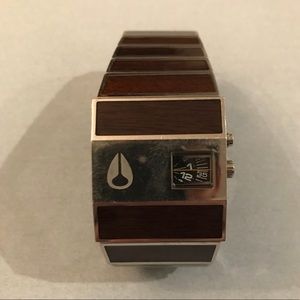 Nixon Rotolog Dark Wood/Silver Watch